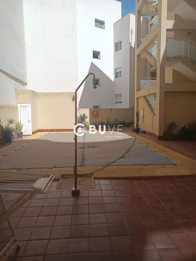 Piscina de Piso en venta en Población de Arroyo con Terraza, Piscina y Balcón