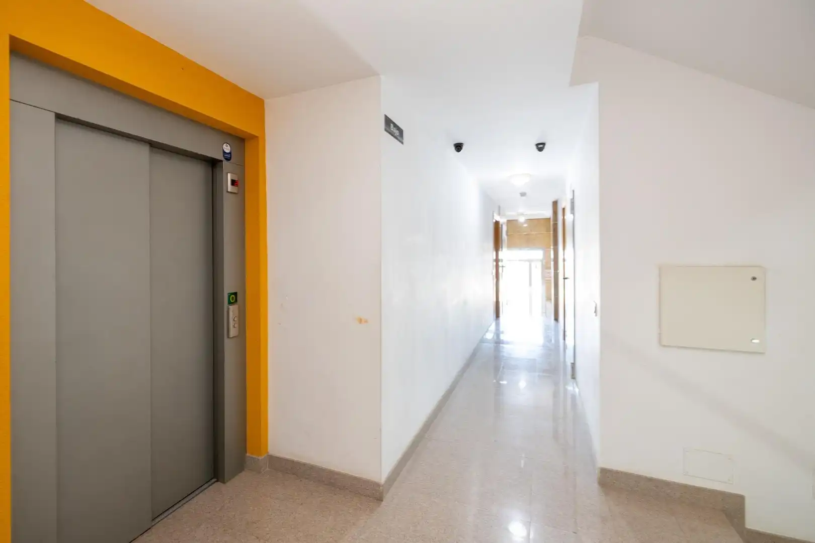 Piso en venta en Roquetas de Mar con Calefacción, Terraza y Balcón