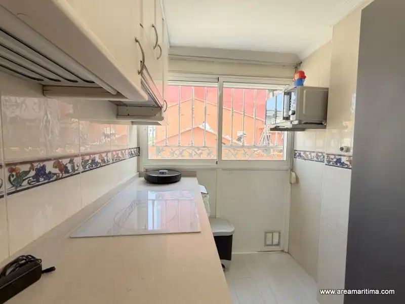 Kitchen of Flat for rent in Valencia  with Air Conditioner, Furnished and Oven