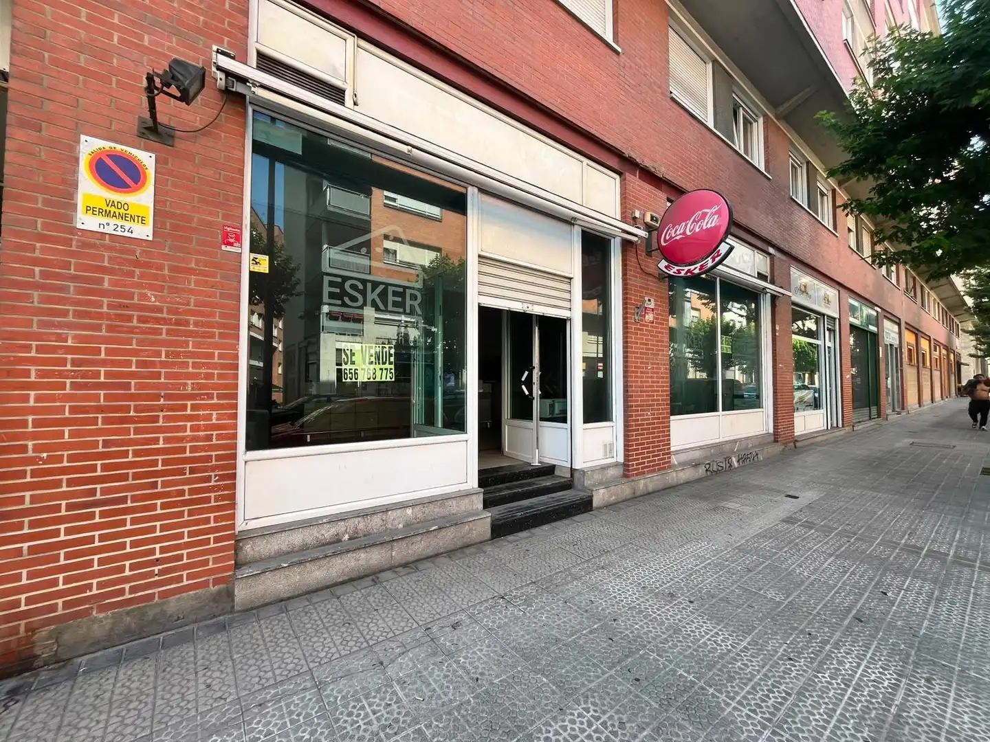 Business premises for sale in Centro - Ariz - Uribarri, imagen 2