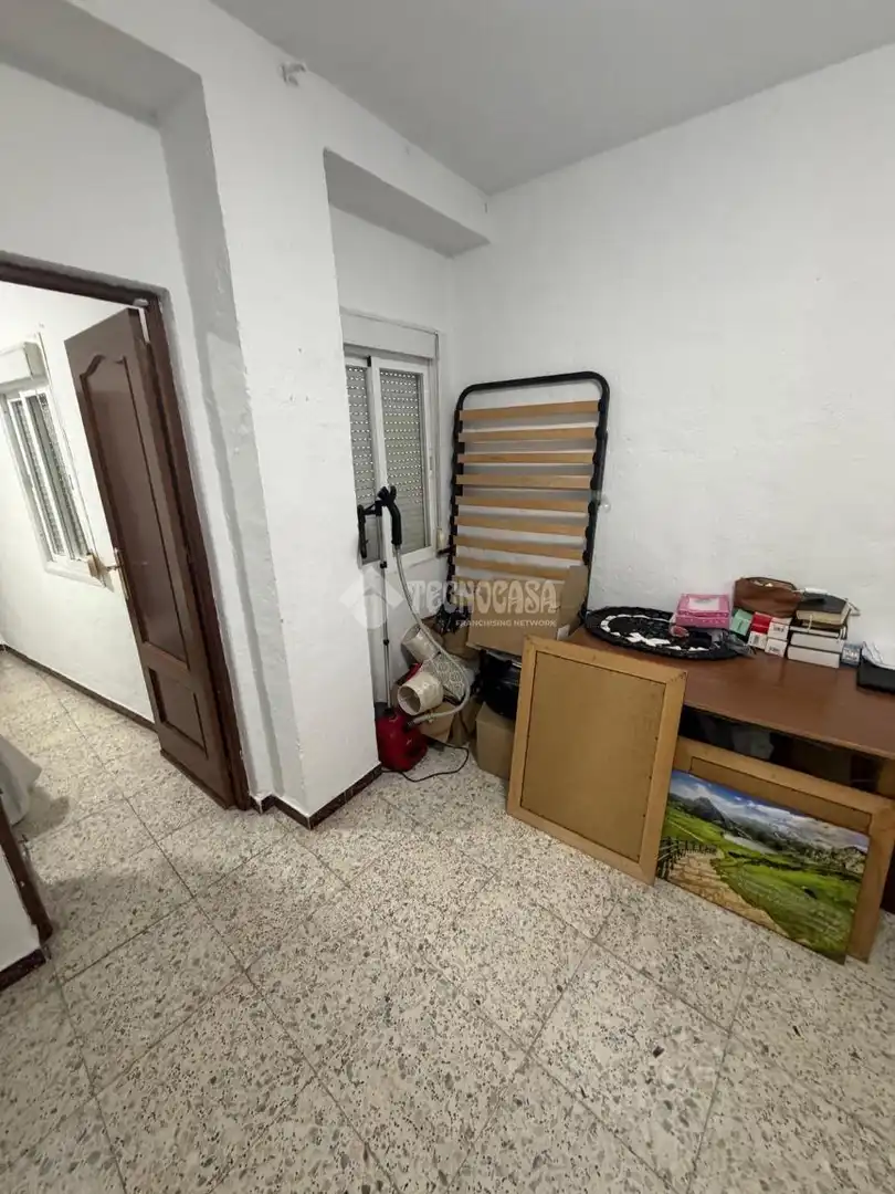 Haus oder Chalet zum Verkauf in Lucena mit Möbliert