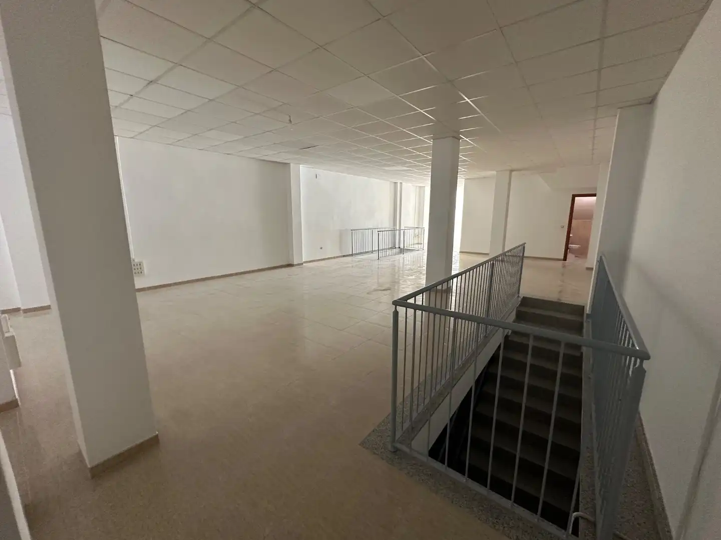 Business premises to rent in Paseo de europa 58, imagen 9