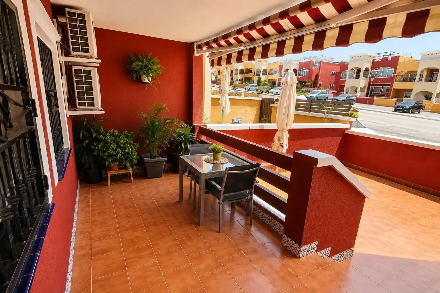 Bungalow amb piscina en venda a Calle LAGUNA DE GALLOCANTA, imagen 2