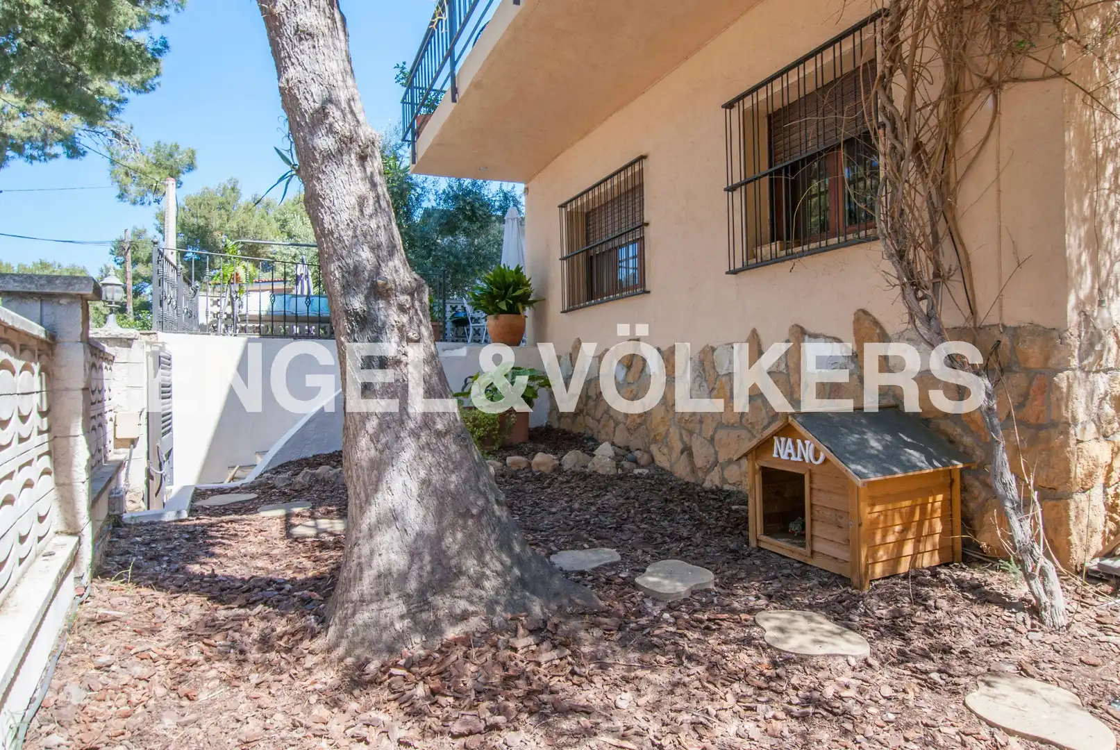 Vista exterior de Casa o xalet en venda en Salou amb Aire condicionat, Jardí privat i Parquet
