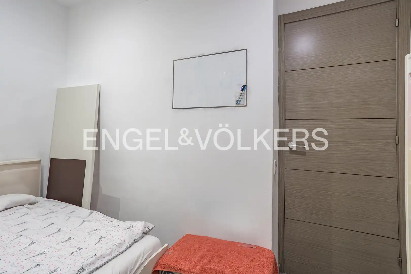 Habitación de Piso en venta en Barcelona con Aire acondicionado, Calefacción y Balcón