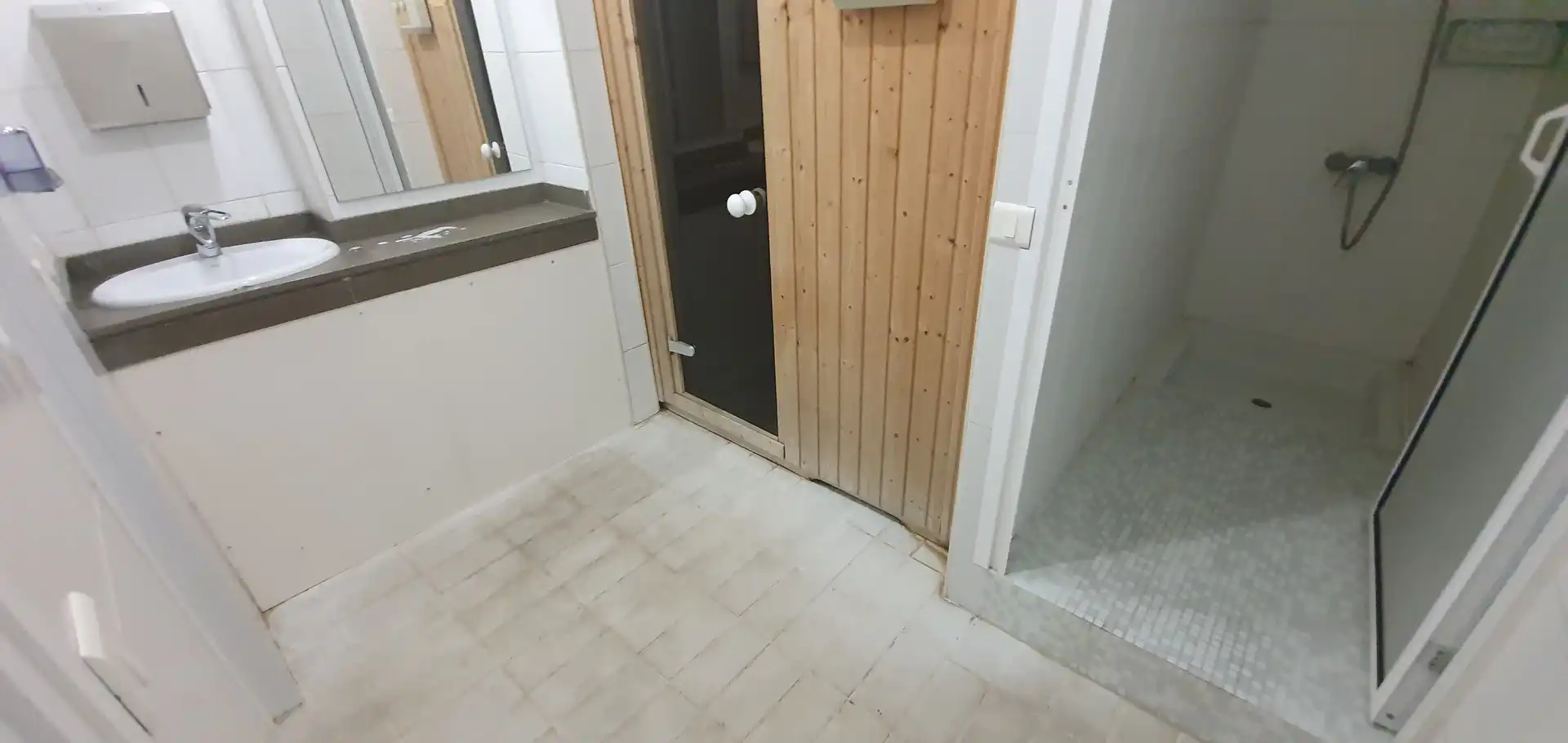 Bathroom of Flat for rent in Santa Cruz de Tenerife  with Private garden, Parquet flooring and Terrace
