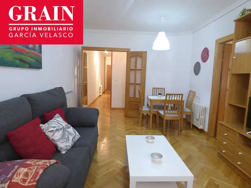 Sala d'estar de Apartament de lloguer en Albacete amb Aire condicionat, Calefacció i Parquet