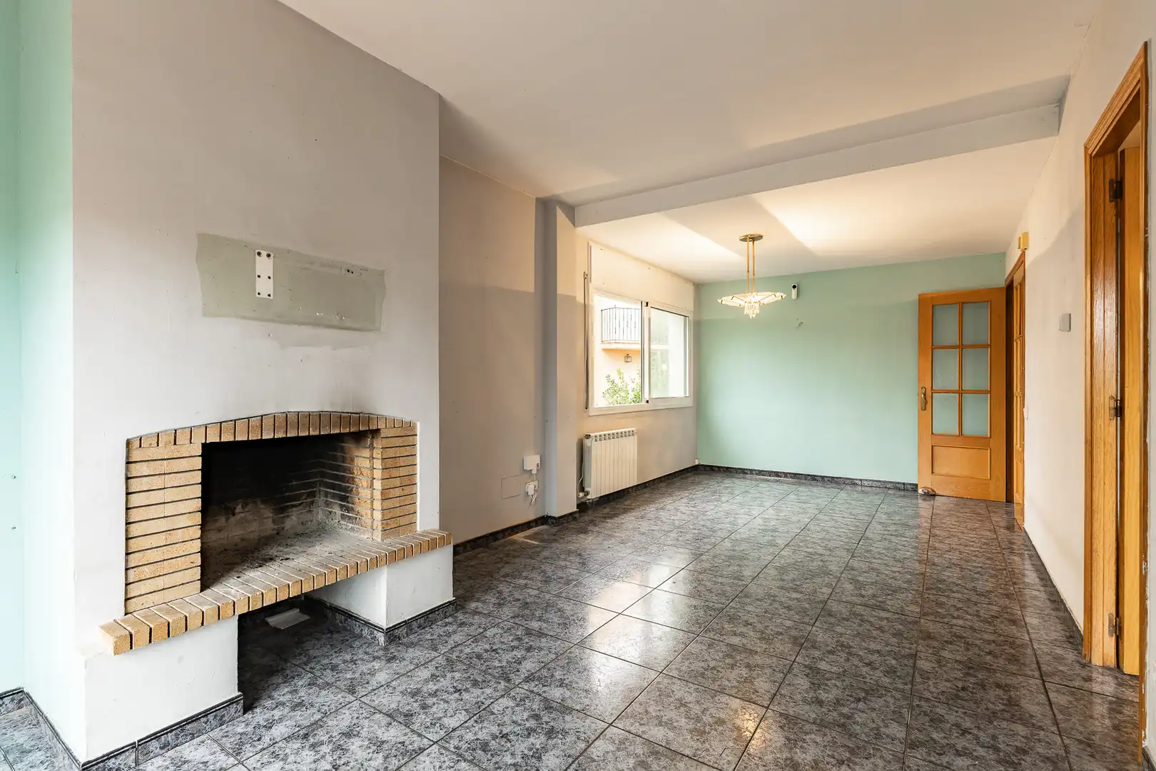 Terraced house with terrace for sale in Nucli Urbà, imagen 8