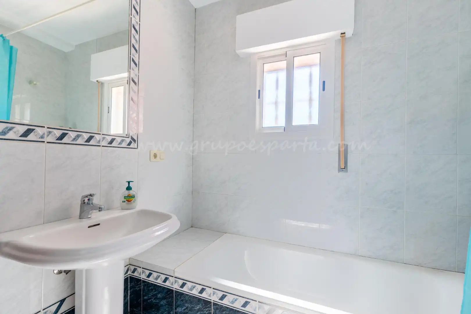 Baño de Casa o chalet en venta en Villanueva del Ariscal con Aire acondicionado, Calefacción y Jardín privado
