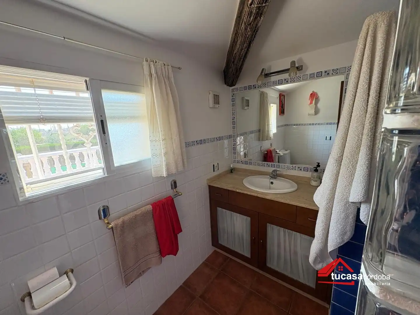 Baño de Finca rústica en venta en Córdoba con Aire acondicionado, Terraza y Trastero