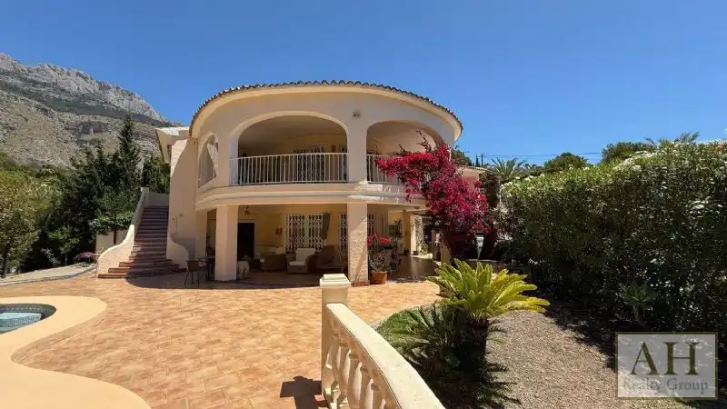 House for sale in Altea la Vella