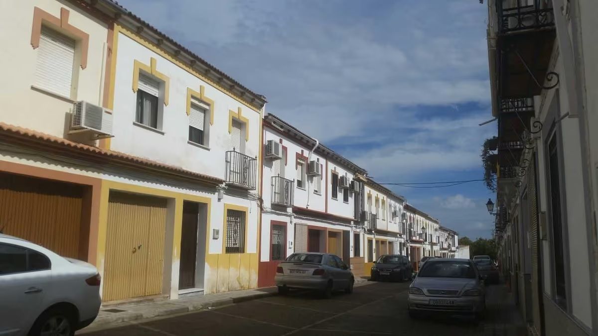 Exterior view of House or chalet for sale in Bujalance  with Storage room