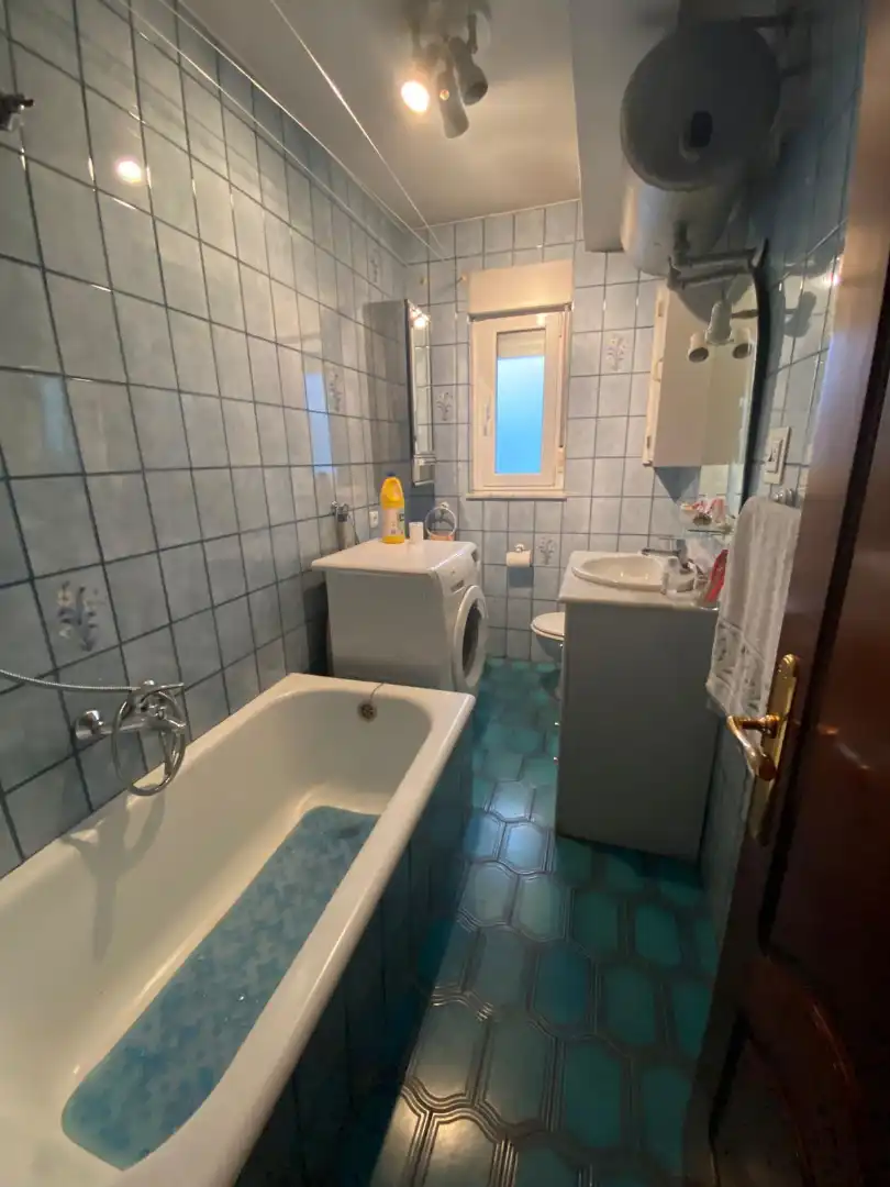 Bathroom of Flat for sale in San Martín del Rey Aurelio  with Heating, Storage room and Furnished