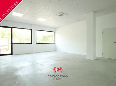 Business premises for sale in Llevant