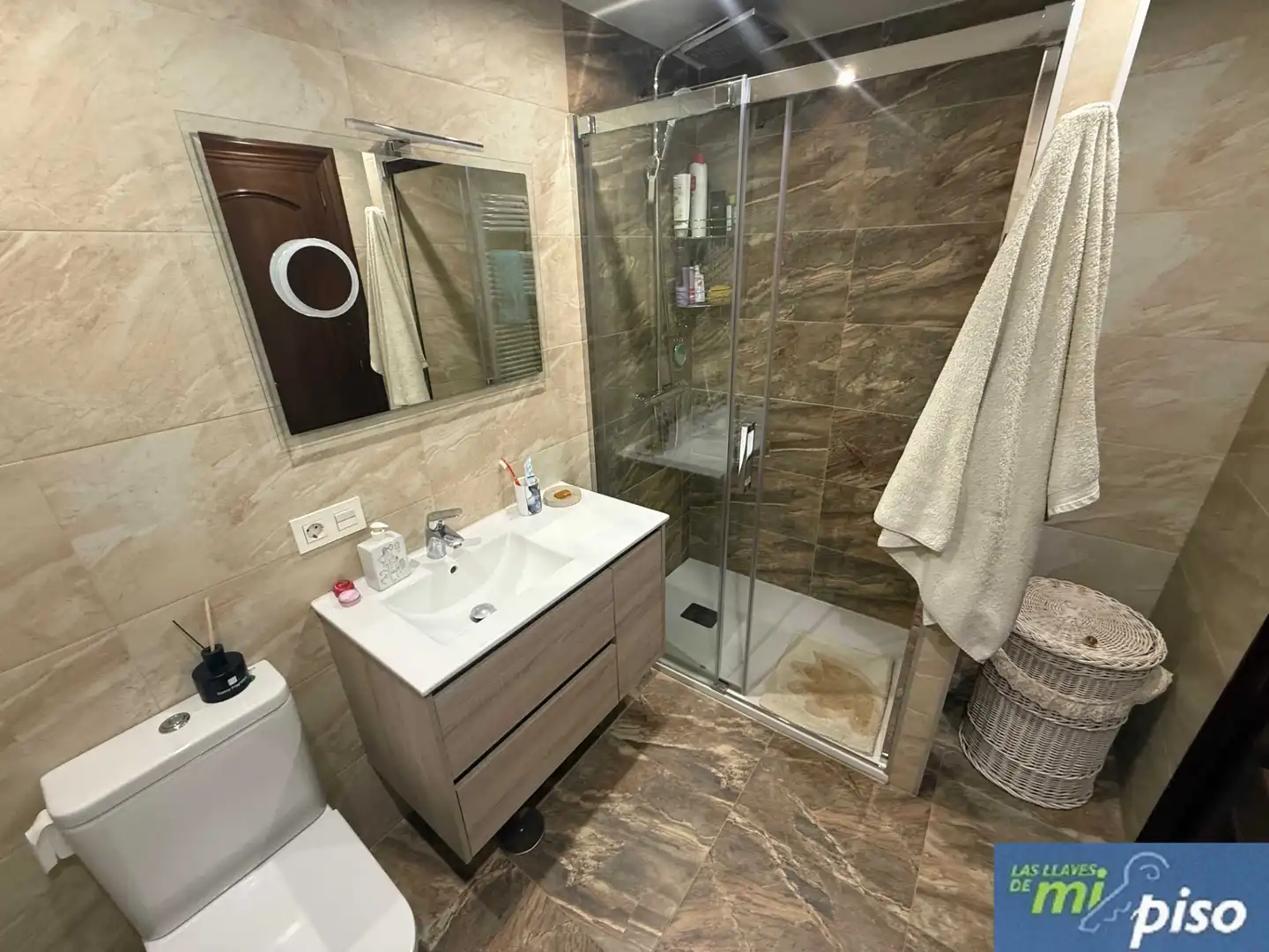Baño de Piso en venta en Valladolid con Calefacción, Parquet y Terraza