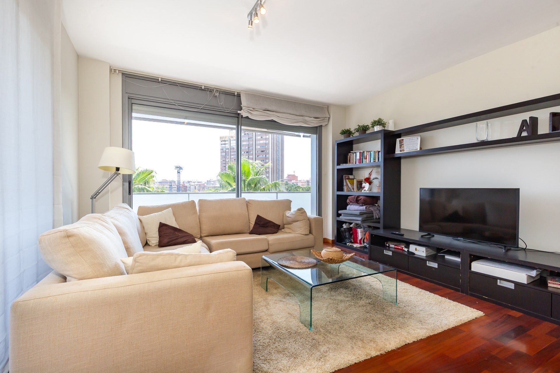 Living room of Flat for sale in Esplugues de Llobregat  with Air Conditioner, Heating and Terrace