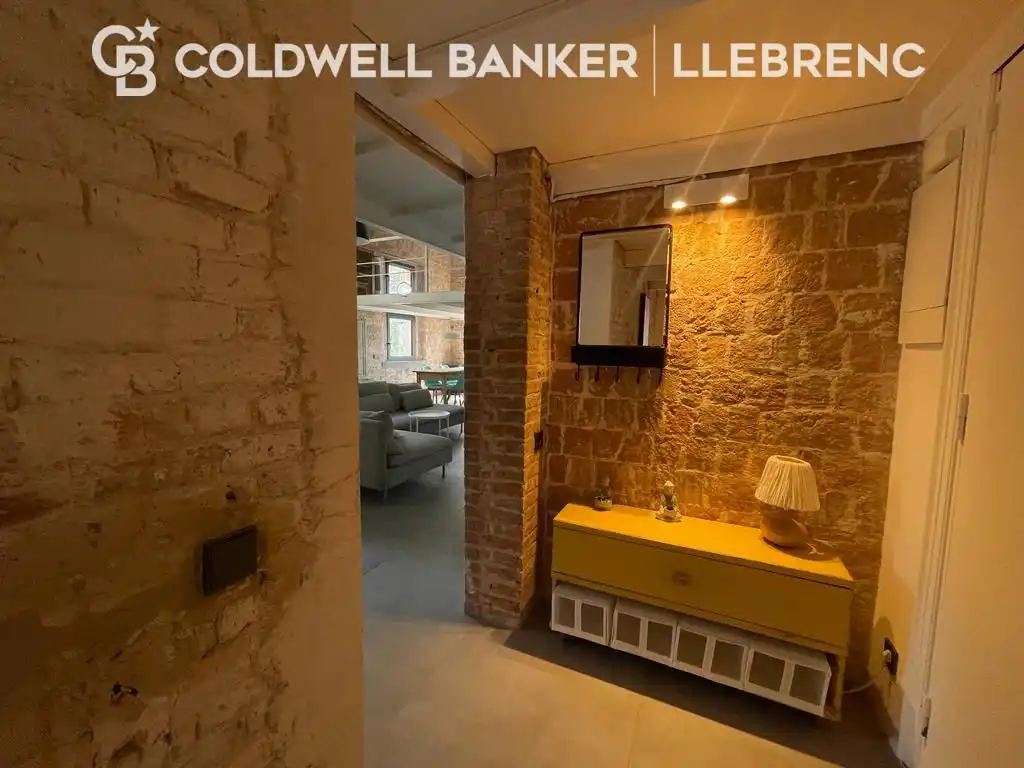 Dúplex de alquiler en Barcelona con Parquet, Amueblado y Horno