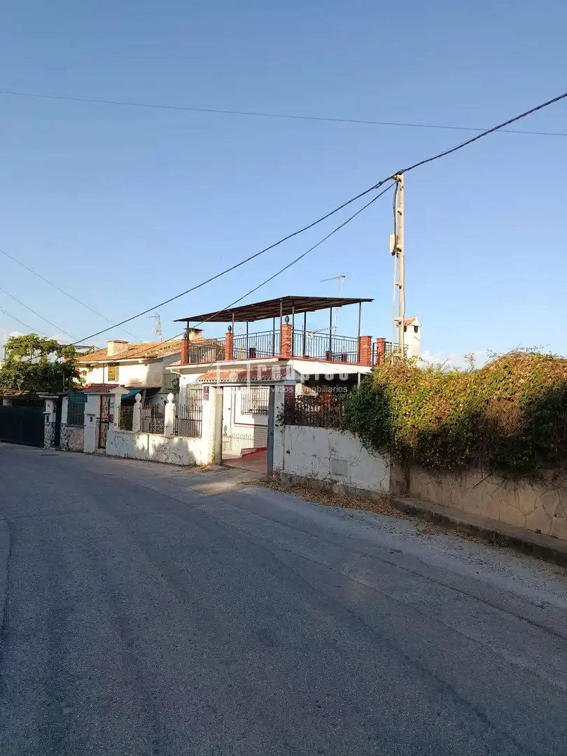 Vista exterior de Casa o chalet en venta en Málaga con Terraza