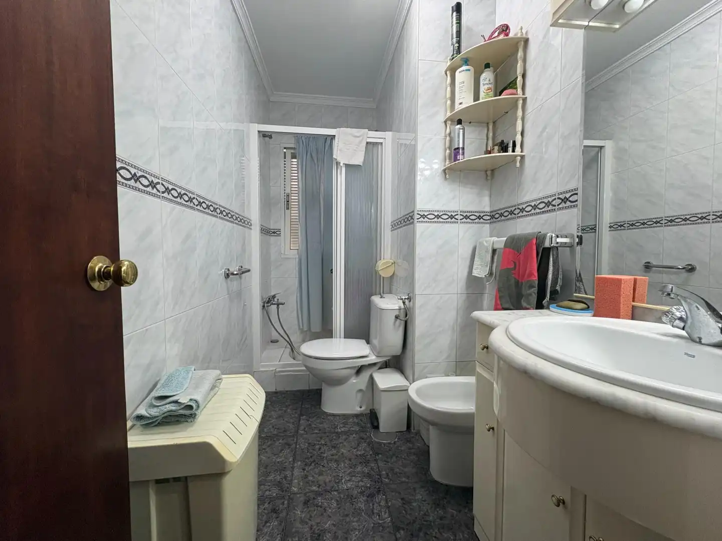 Baño de Piso en venta en Málaga con Aire acondicionado