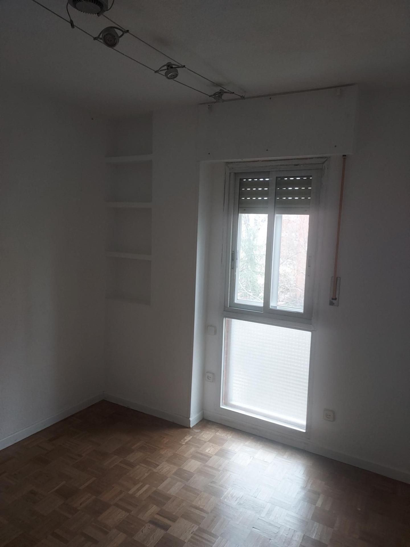 Habitación de Piso en venta en  Madrid Capital con Terraza