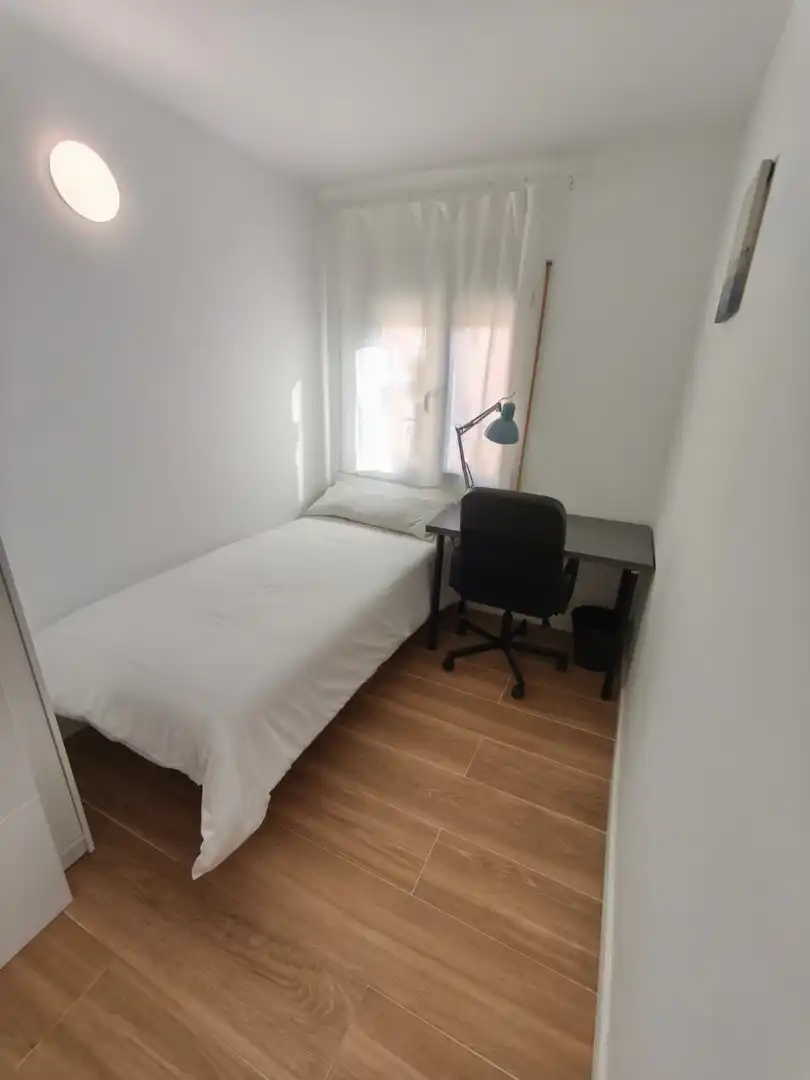 Bedroom of Attic for rent in Terrassa  with Furnished, Oven and Washing machine