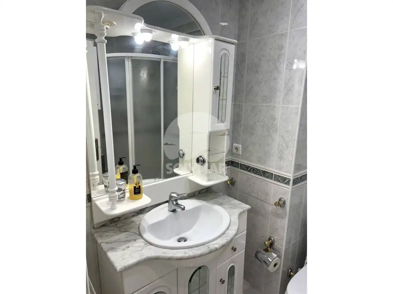 Baño de Piso de alquiler en Vélez-Málaga con Aire acondicionado, Terraza y Amueblado