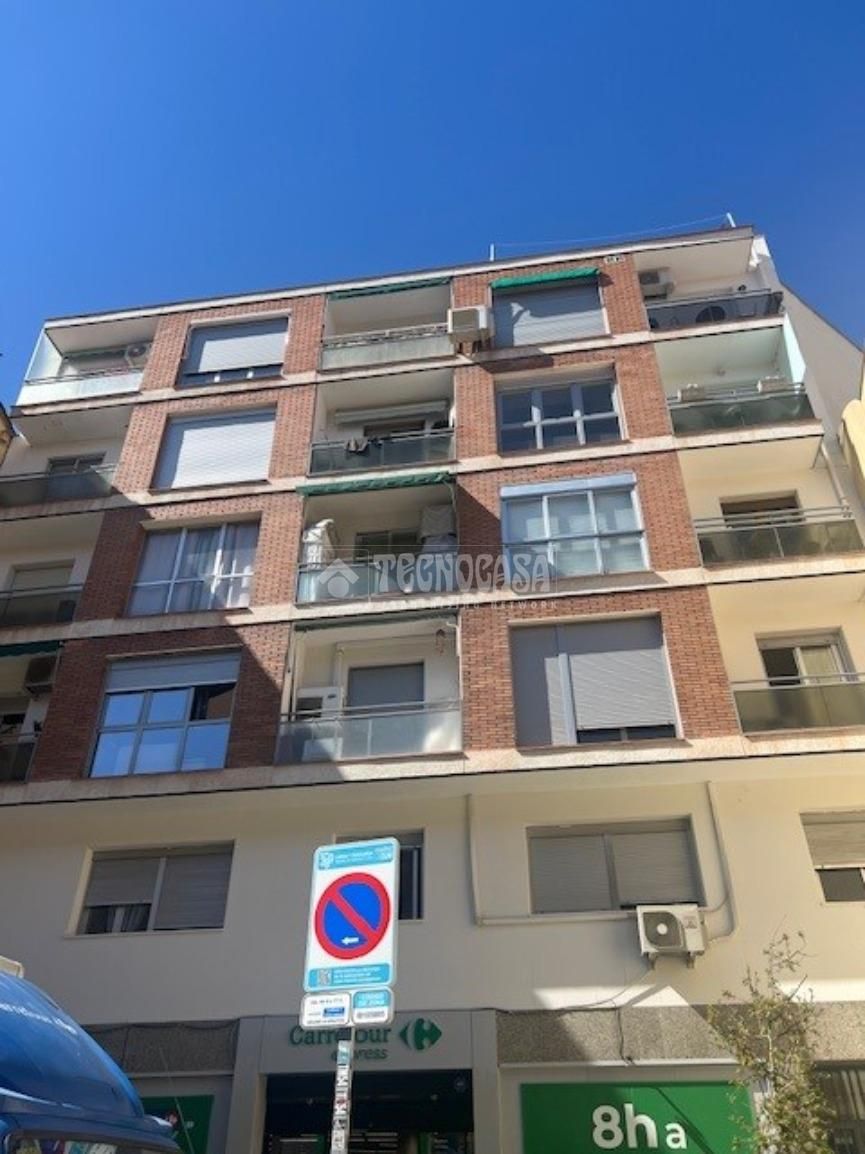 Piso de alquiler en Calle de Amaniel, Universidad - Malasaña, Centro