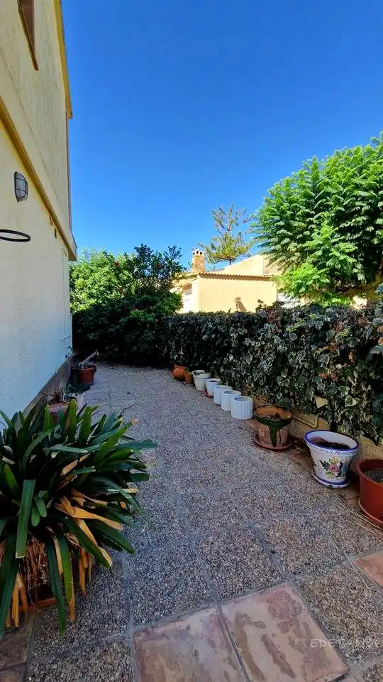Jardí de Casa o xalet de lloguer en Náquera