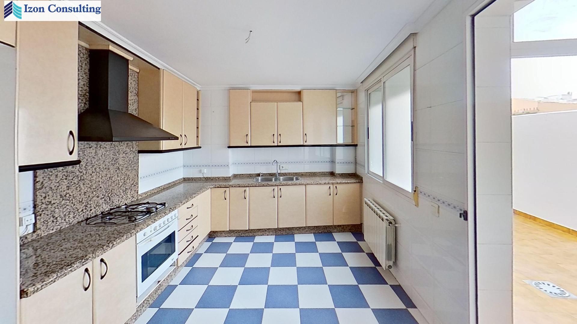 Kitchen of Flat for sale in  Albacete Capital  with Heating, Terrace and Storage room