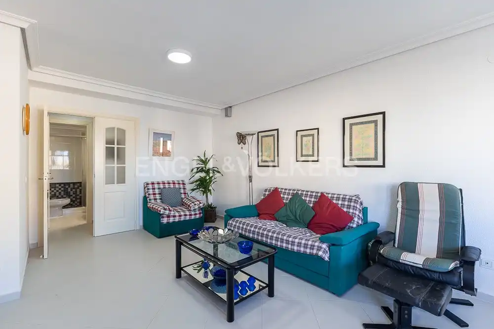 Wohnzimmer von Wohnung zum Verkauf in Valencia mit Heizung, Privatgarten und Terrasse
