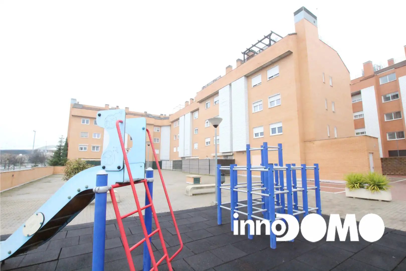 Vista exterior de Piso en venta en Colmenar Viejo con Calefacción, Trastero y Alarma