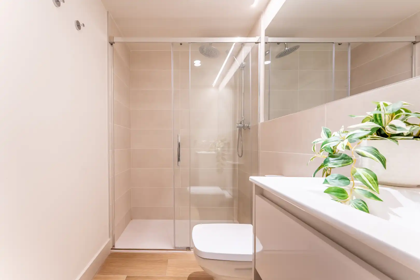 Baño de Piso de alquiler en Valdemoro con Aire acondicionado, Calefacción y Trastero