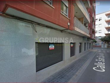 Locale commerciale in affitto a Centro