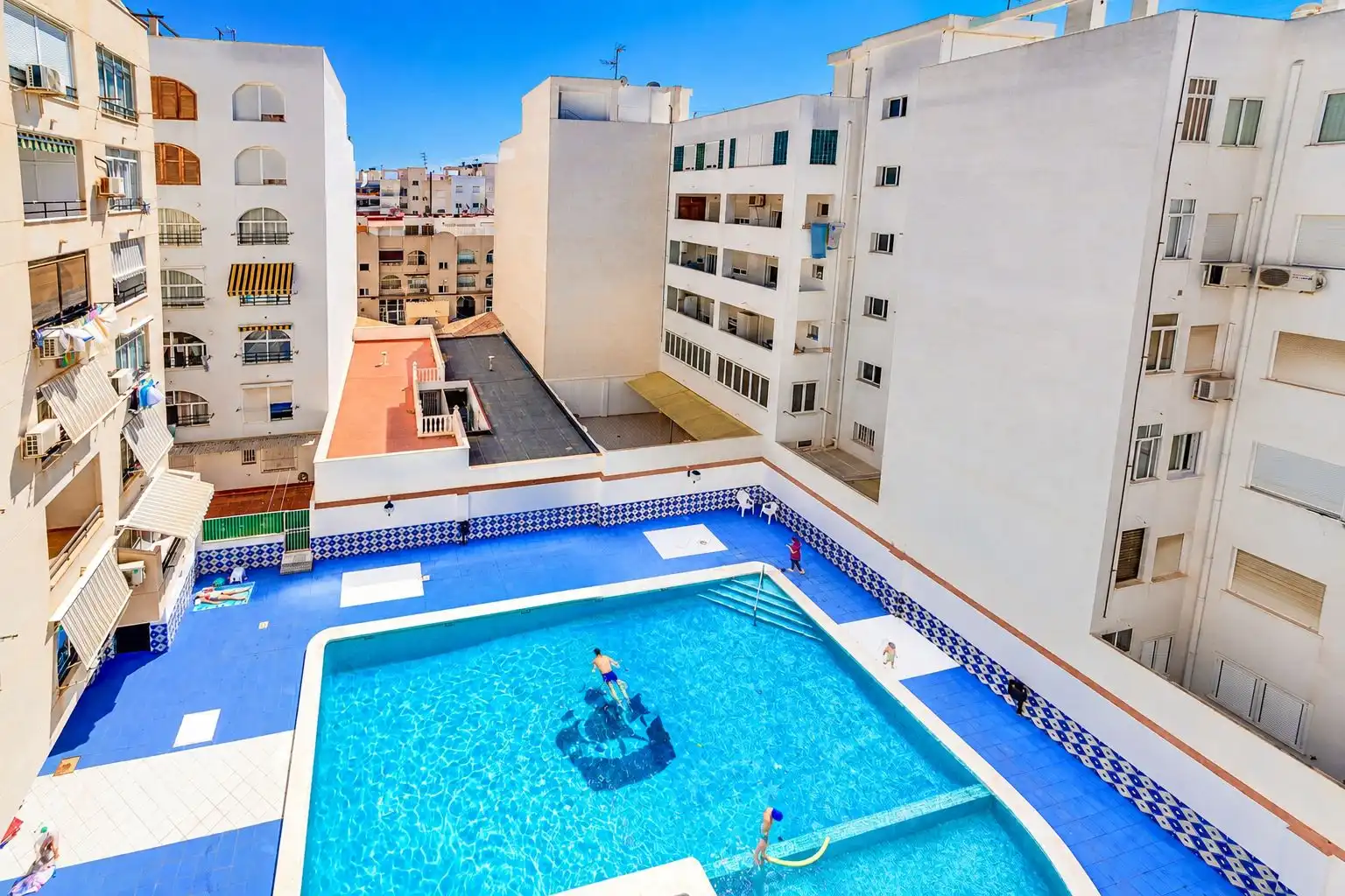 Apartment with pool for sale in Calle  Félix Rodríguez de la Fuente, imagen 2