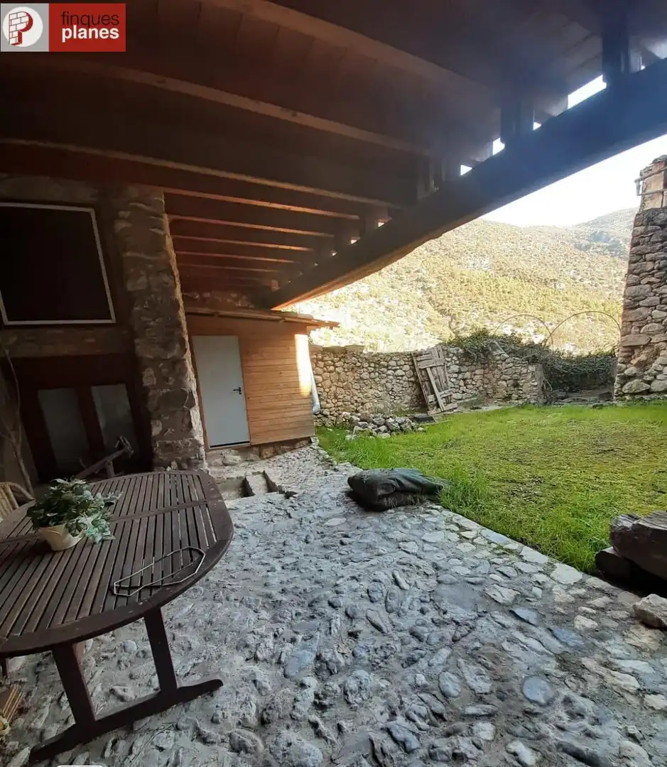 Jardín de Casa o chalet en venta en Cabó con Calefacción y Jardín privado