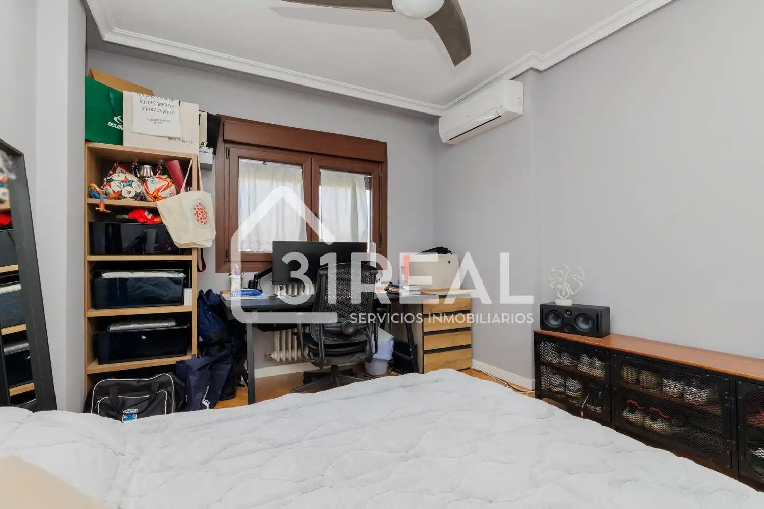 Dormitori de Casa o xalet en venda en Madrid amb Aire condicionat, Calefacció i Jardí privat