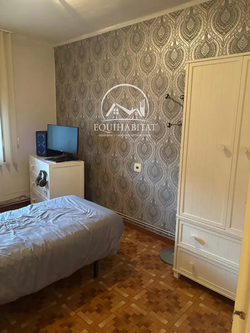 Flat for rent in MAGI MORERA, Instituts - Universitat