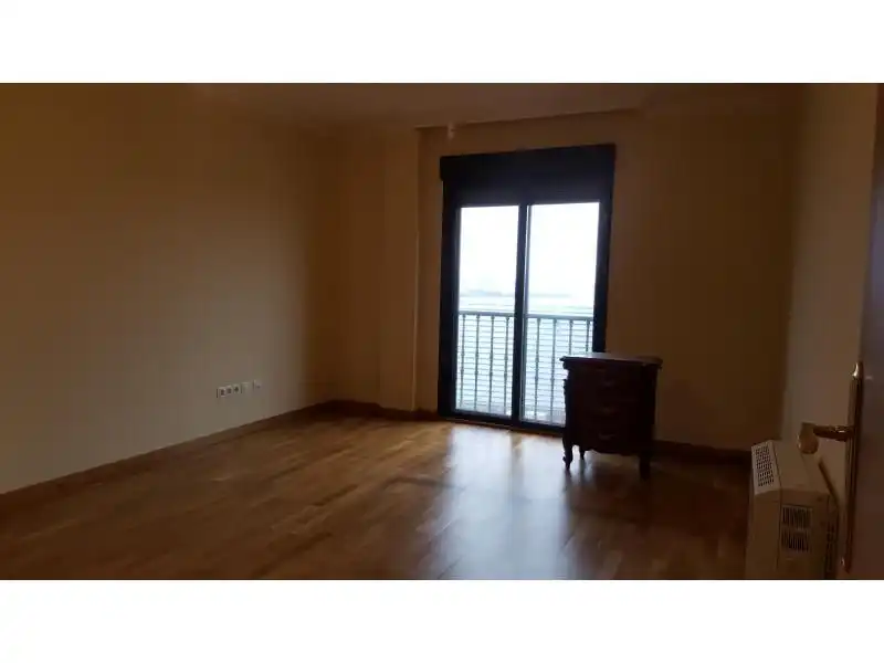 Bedroom of Duplexes for sale in Vilagarcía de Arousa  with Heating, Parquet flooring and Terrace