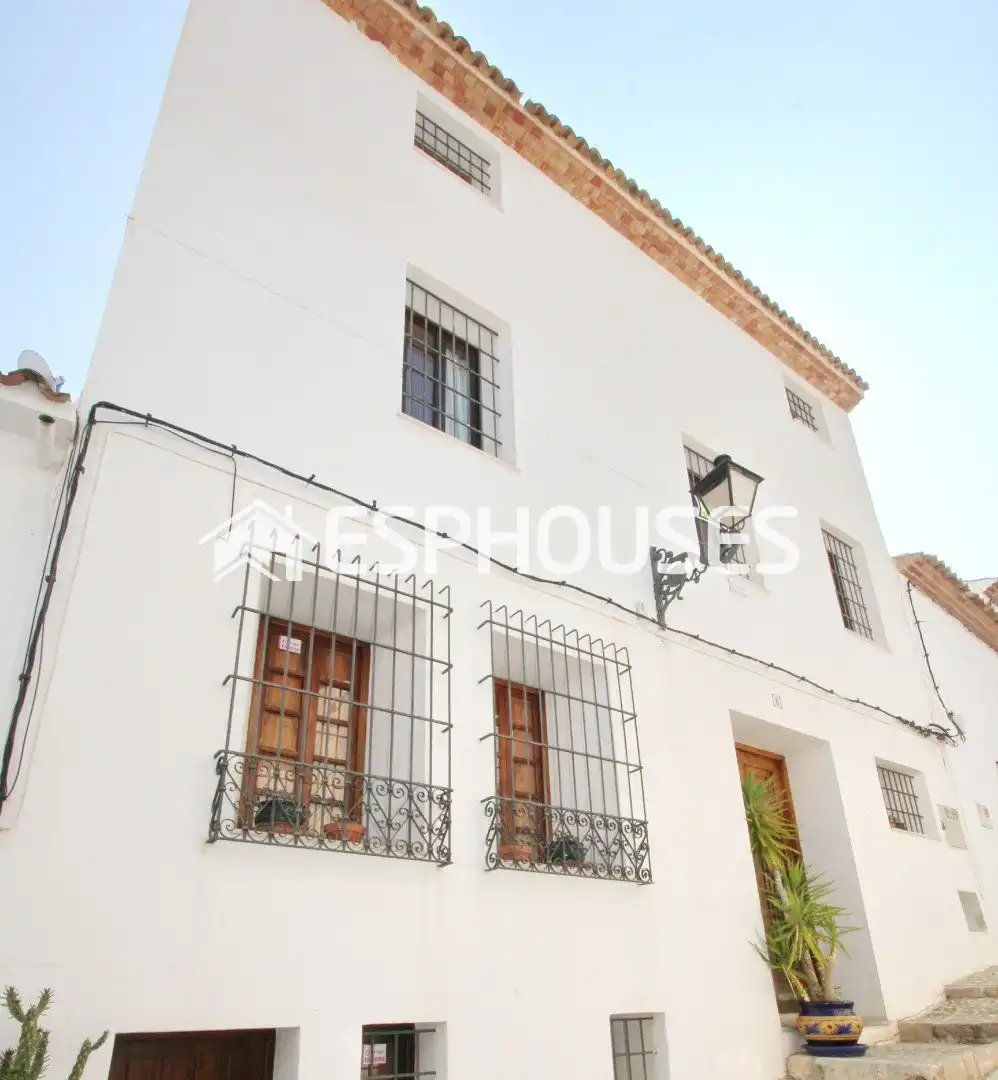 Country homes for sale in Altea ciudad
