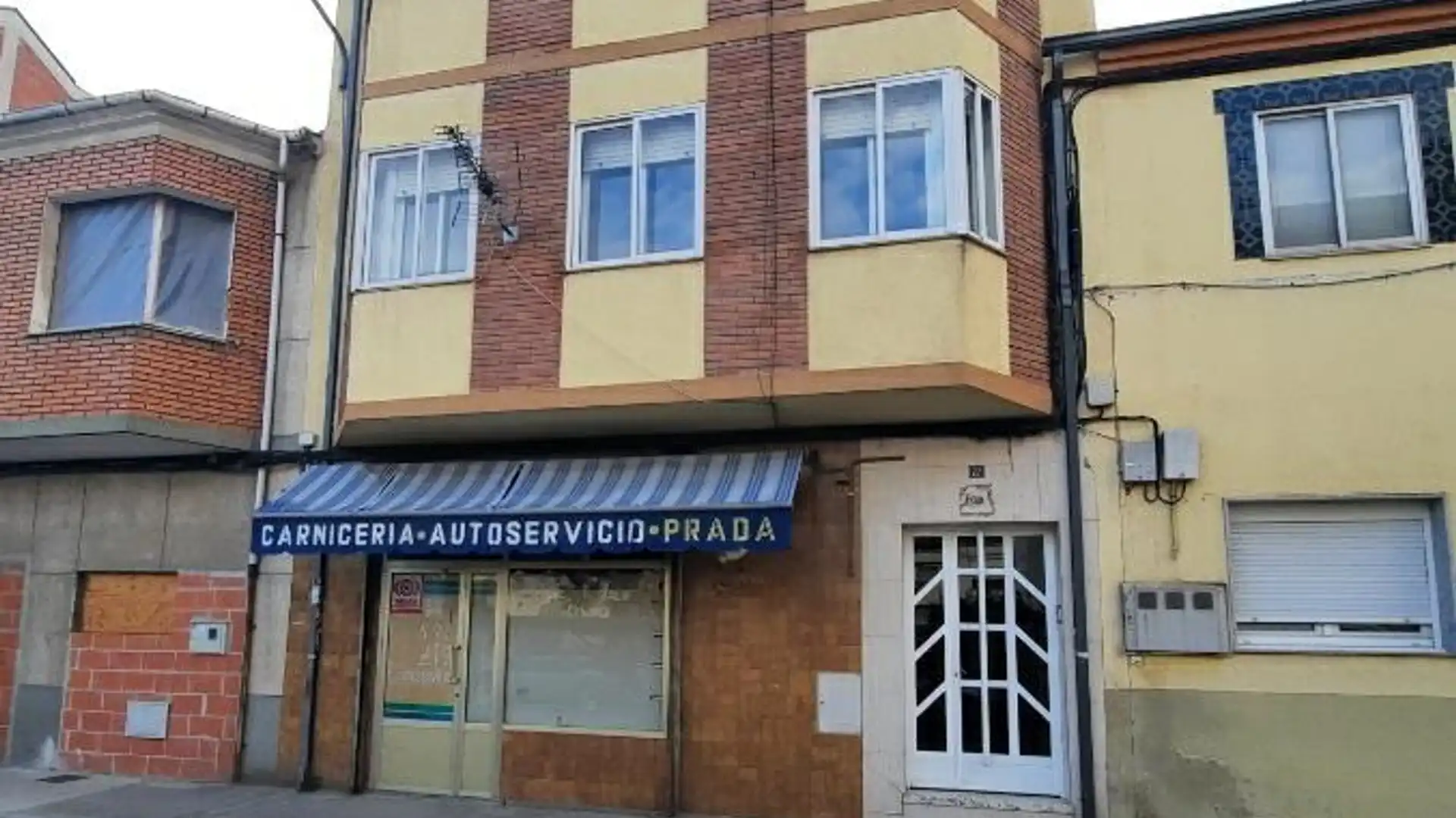 Flat for sale in Ponferrada  with Terrace, Storage room and Furnished