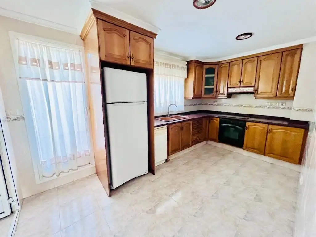 Casa adosada en venta en Petrer