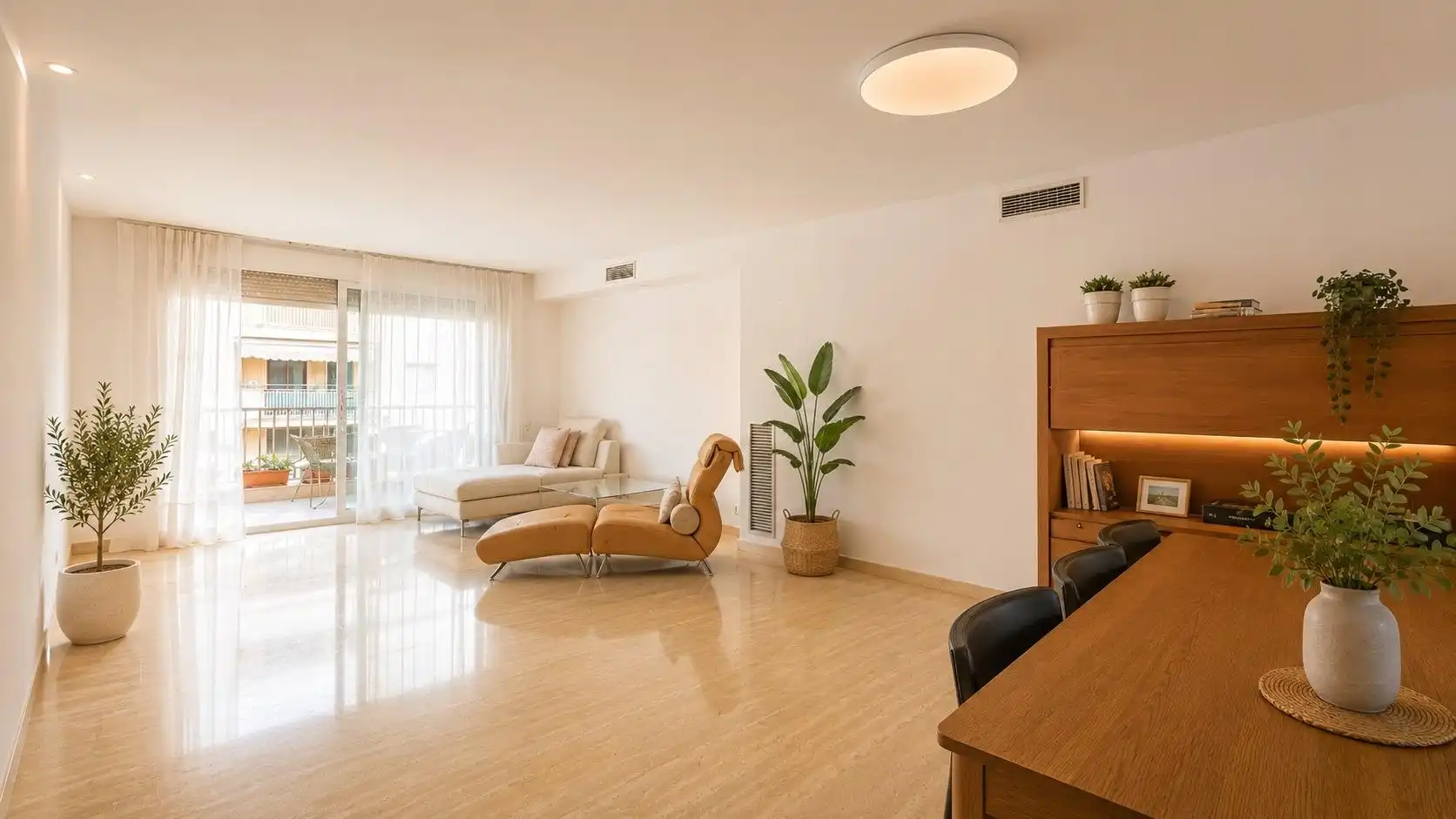 Sala d'estar de Pis en venda en  Palma de Mallorca amb Aire condicionat, Terrassa i Balcó