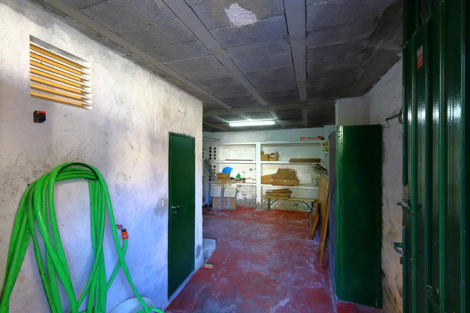 Casa adosada en venta en Cacabelos con Calefacción y Balcón