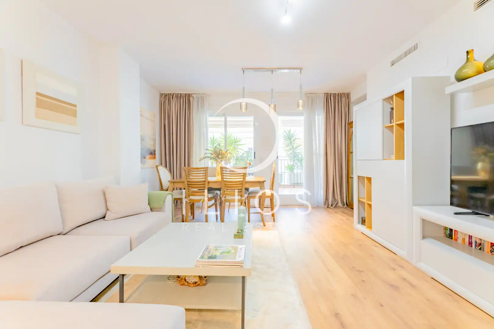 Wohnzimmer von Wohnung zum Verkauf in Chiva mit Klimaanlage, Parkett und Terrasse