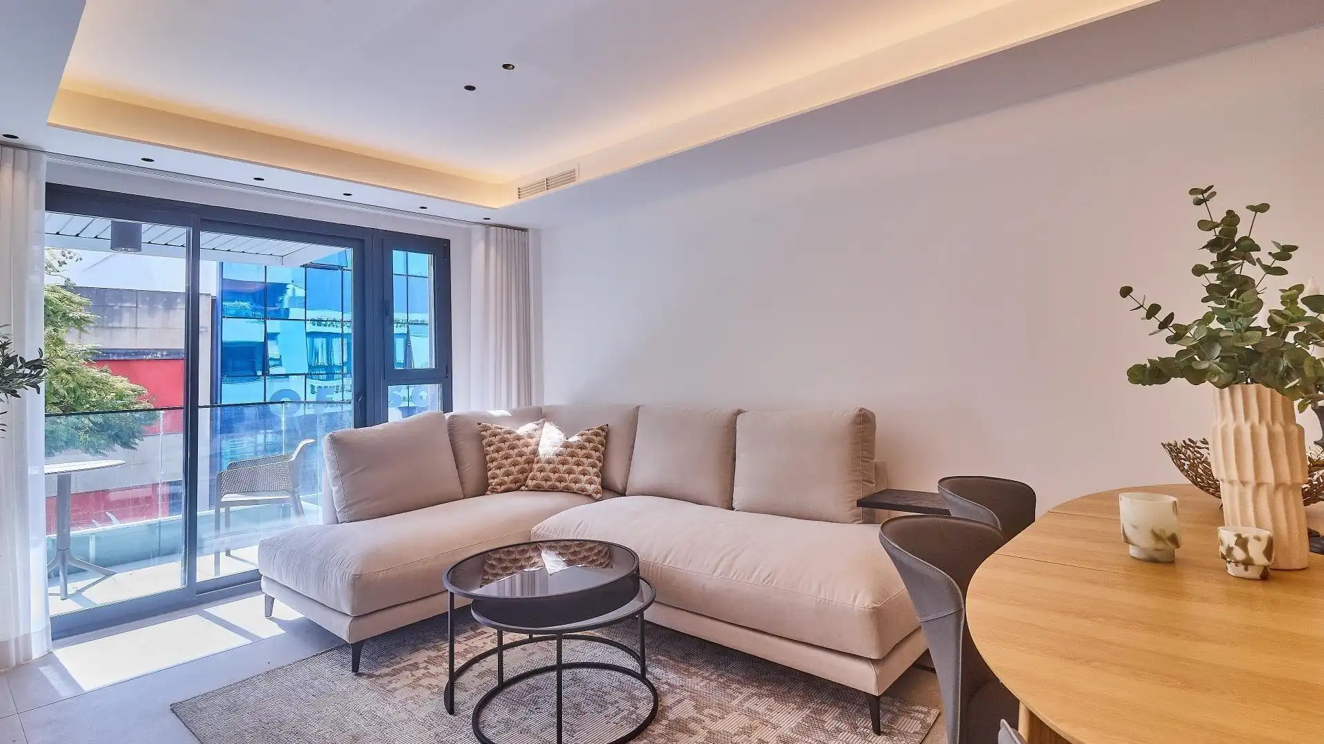 Apartments for sale in Avenida Avenida Condes de San Isidro, 14, Puerto Deportivo