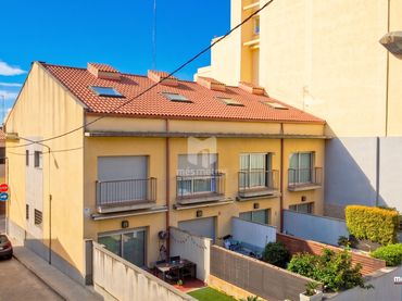 Casa amb jardí en venda a Ocata
