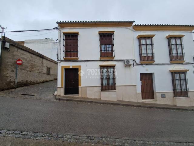 Casa-chalet en Venta en Calle alcala en Osuna