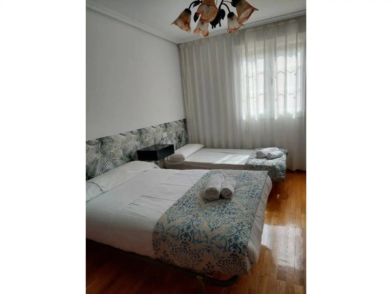 Bedroom of Flat for rent in Aller  with Heating, Parquet flooring and Furnished