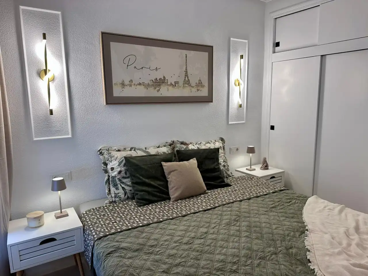 Habitación de Piso en venta en Torrevieja con Aire acondicionado, Calefacción y Terraza