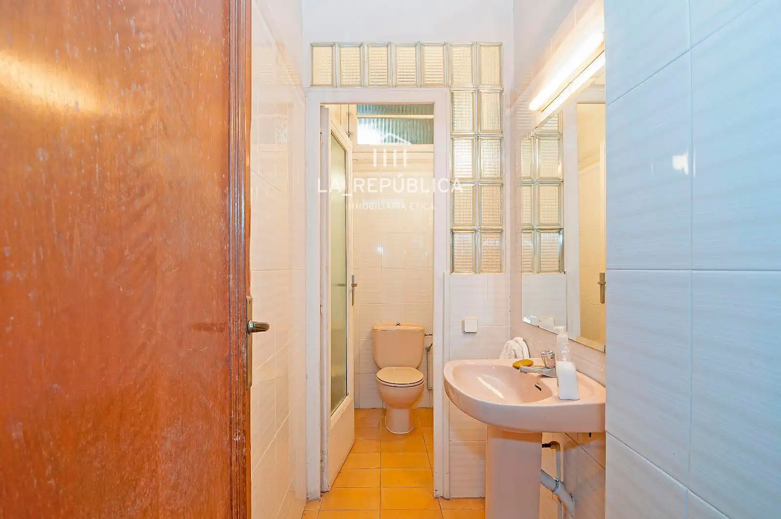 Baño de Casa o chalet en venta en Mataró con Calefacción, Terraza y Trastero